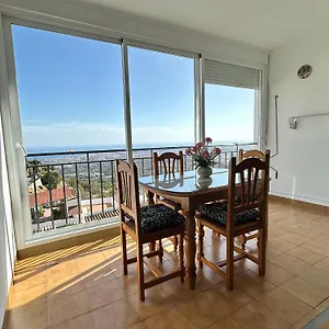  Apartment El Paraiso, Apartamento En Pueblo Con Bonitas Vistas A La Costa Y Con Piscina